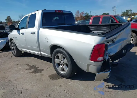 2016 Ram 1500 Big Horn z USA, uszkodzony, nr VIN 1C6RR6GT3GS221016